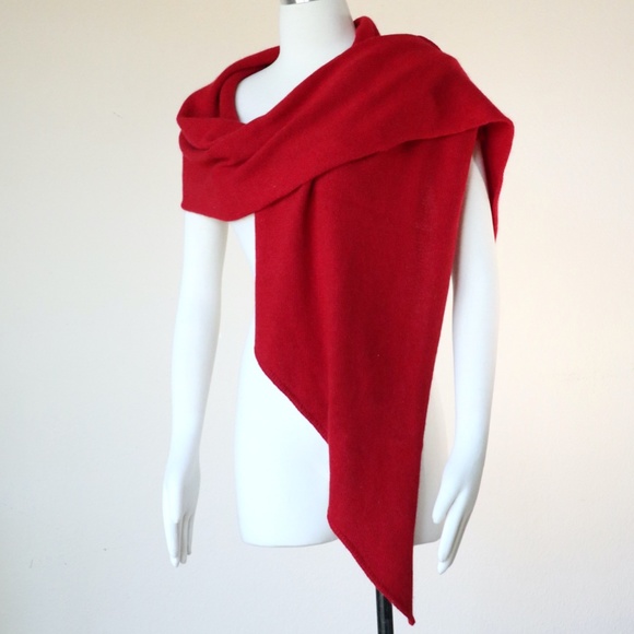 Sisters Accessories - Sisters red knit stole or wrap